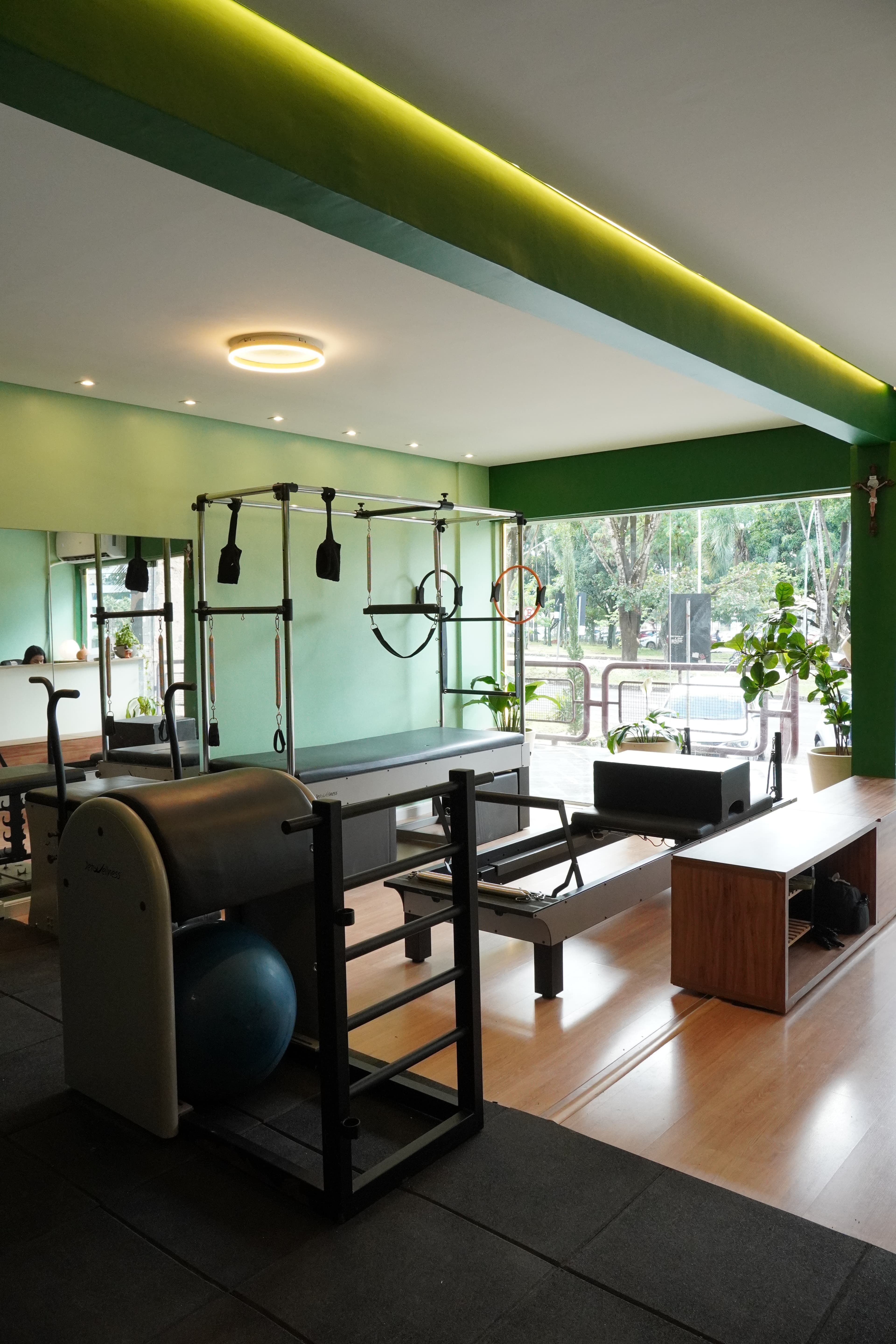 Sessão de pilates clínico